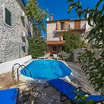 Stone House Nera With Pool Гостевой дом Dracevac