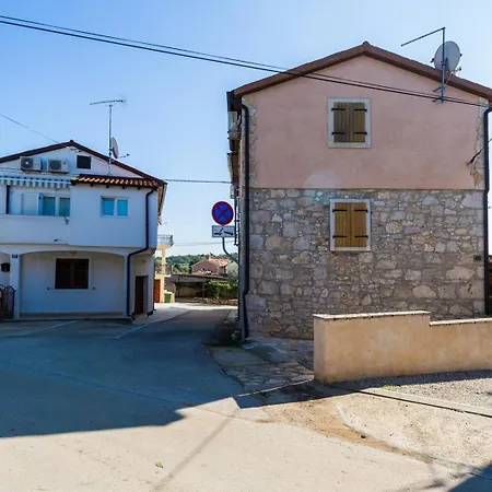 Stone House Nera With Pool *