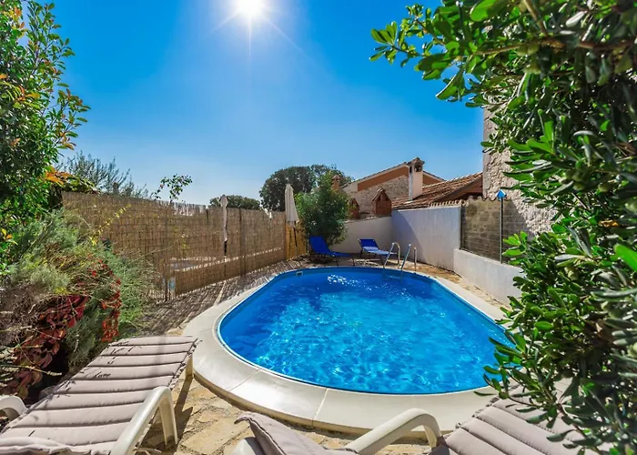 Stone House Nera With Pool Dračevac