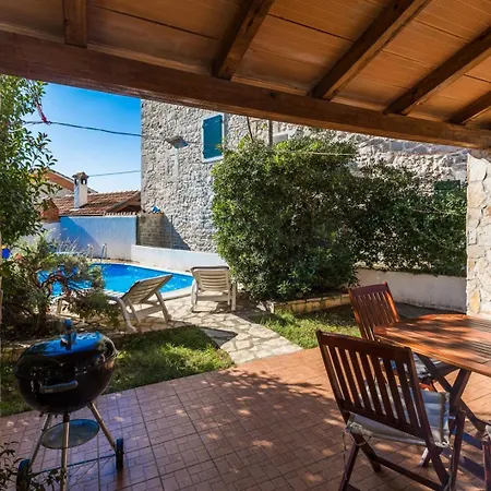 Stone House Nera With Pool Dračevac