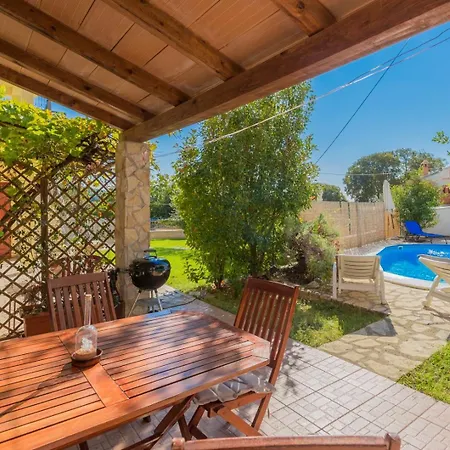 Stone House Nera With Pool Guest house Dracevac